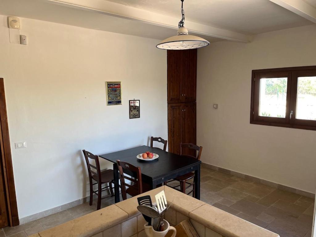Casa Giuliveto - Charmantes Ferienhaus Mit Privatpool In Olivenhain Ostuni Buitenkant foto